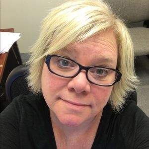 Meet your Posher, Cynthia